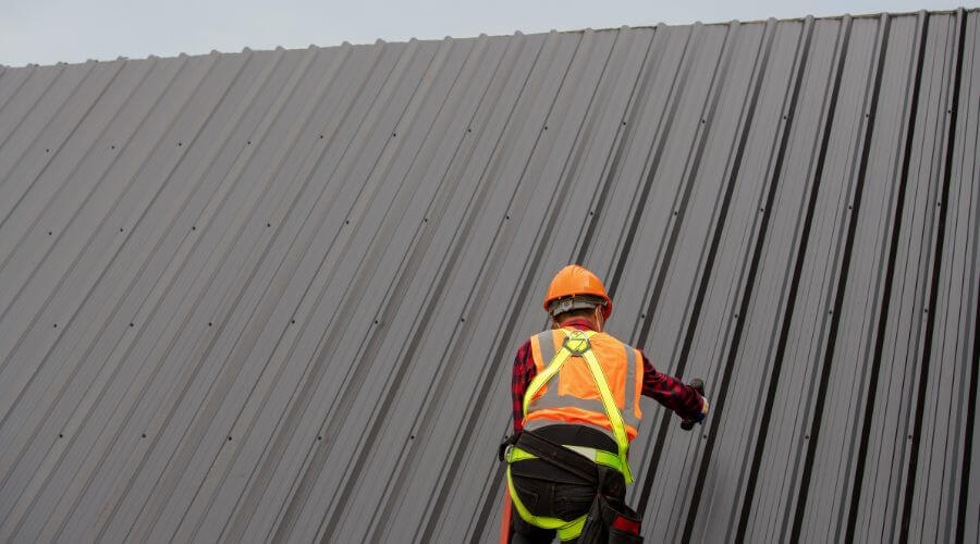 Expert top industrial roofings services in Groveland, IL